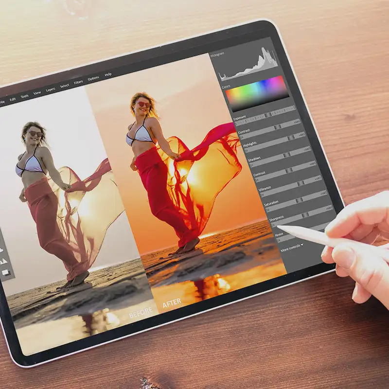 Photo retouching example showing before and after color and lighting edits on a beach portrait – graphic design service by Artmedia Digital.