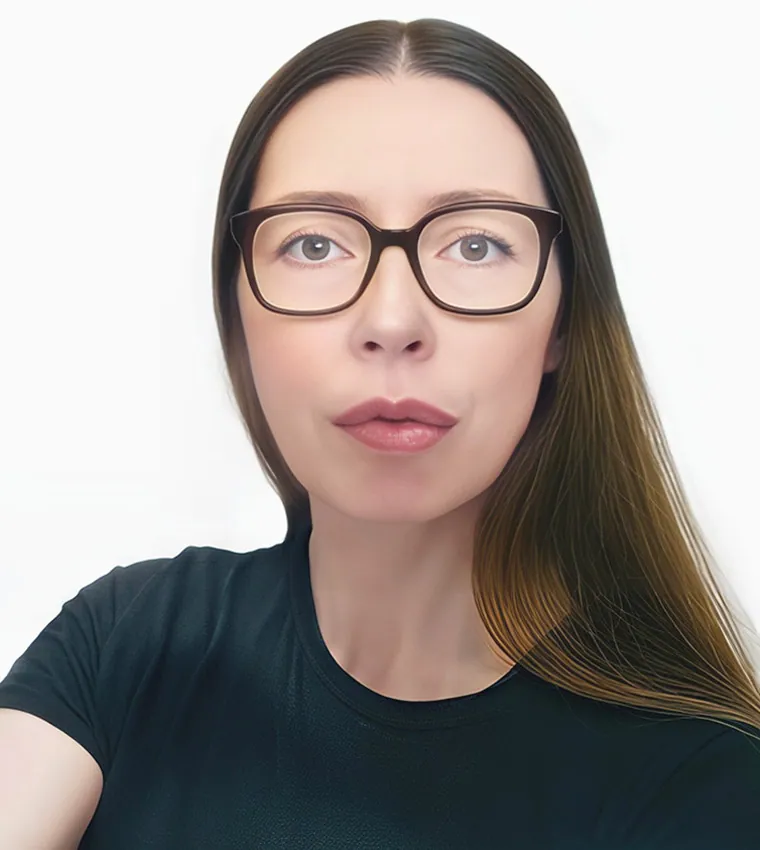 Portrait of Agnes Mendalka, managing Director of Artmedia Digital.